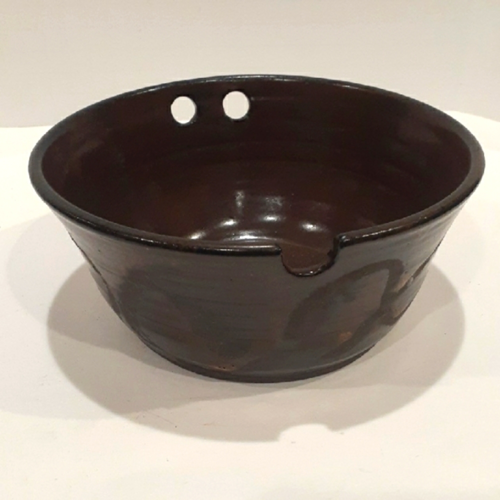 Hand Thrown Ceramic Ramen/Noodle Soup Bowl w/chopstick rest.